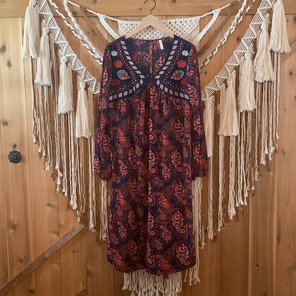 NWT Target Xhilaration Navy & Red Floral Embroidered Midi Dress Size Large